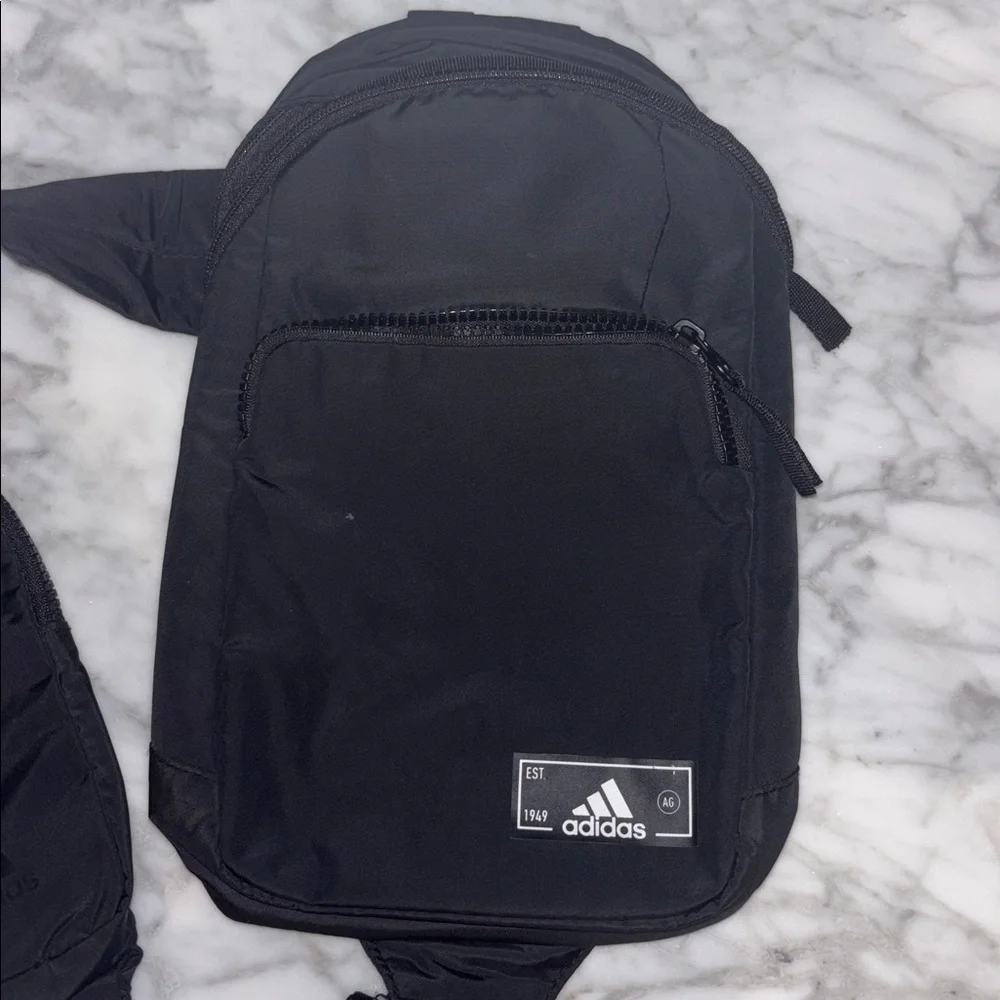 adidas compact versatile